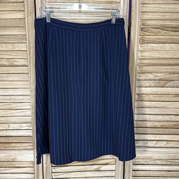 Banana Republic Navy  & White Striped A-Line Skirt Size 6 - Picture 7 of 10